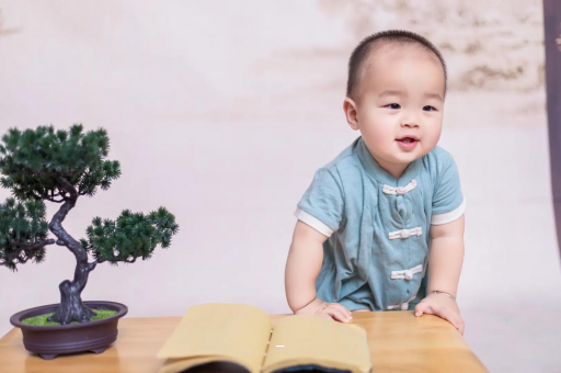 汉中宝宝脸上小白点